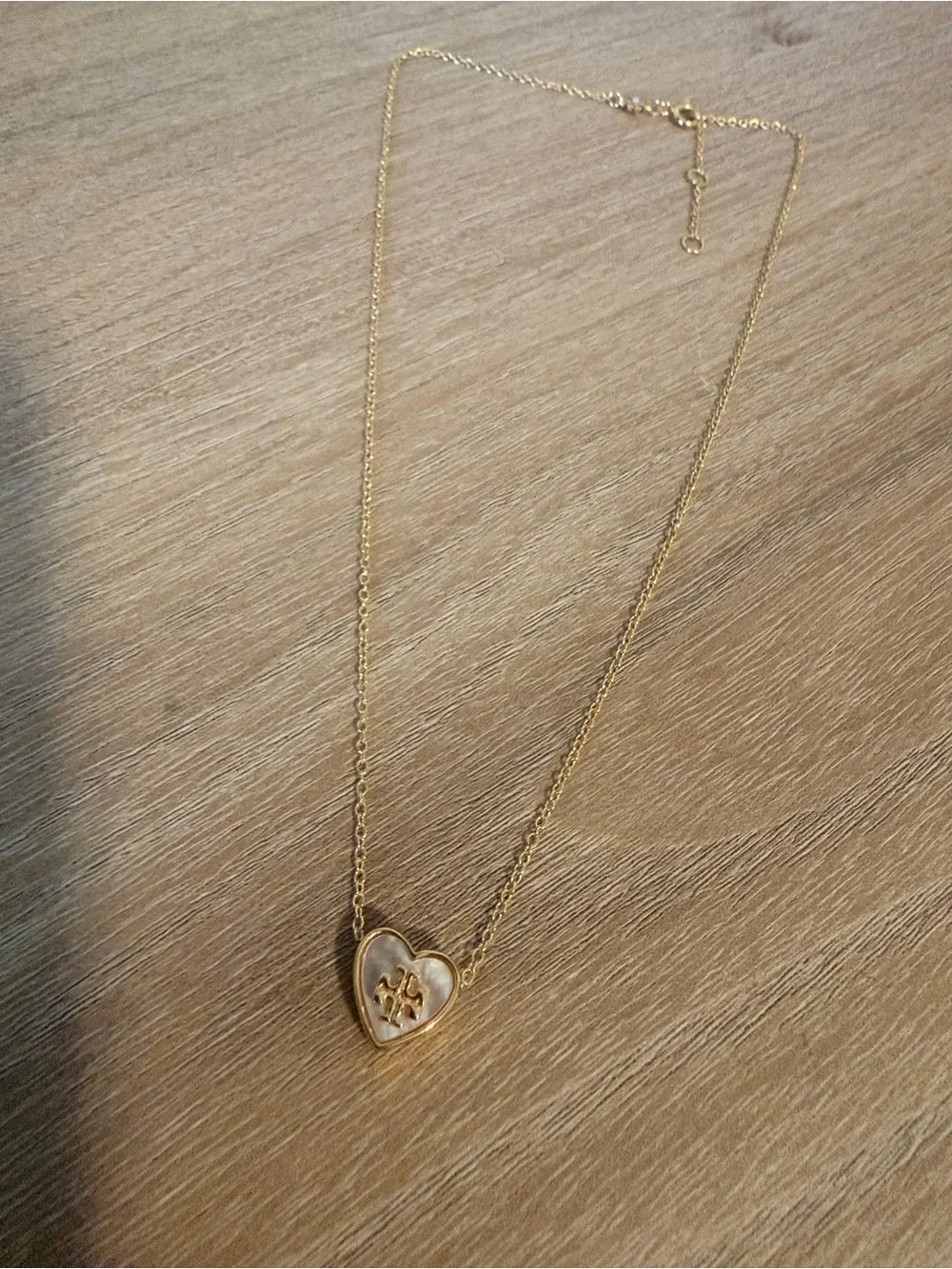 Tory Burch Kira Heart Mother of Pearl Double T Gold Necklace w dust bag